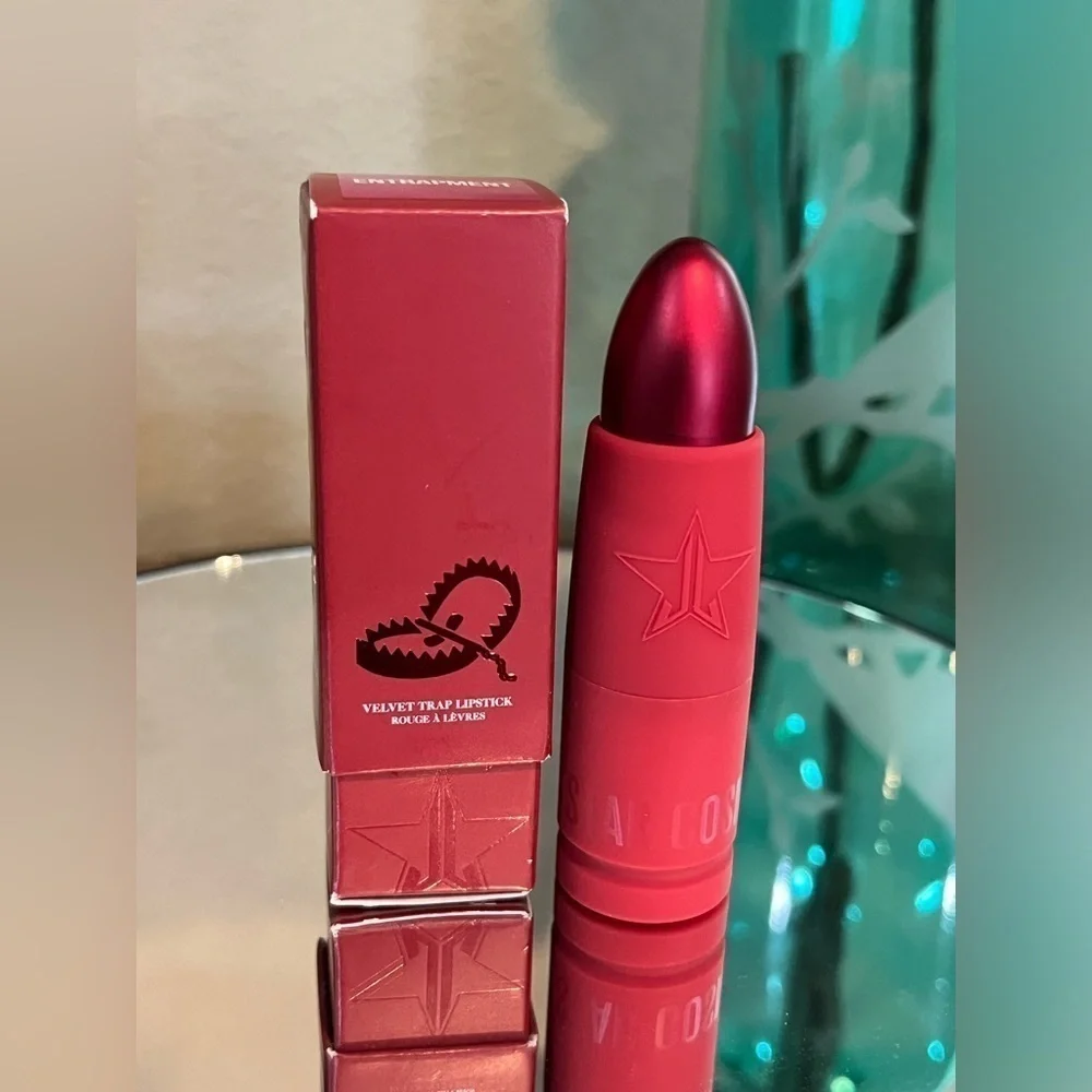 Jeffree Star Velvet Trap lipstick in color Entrapment. New!